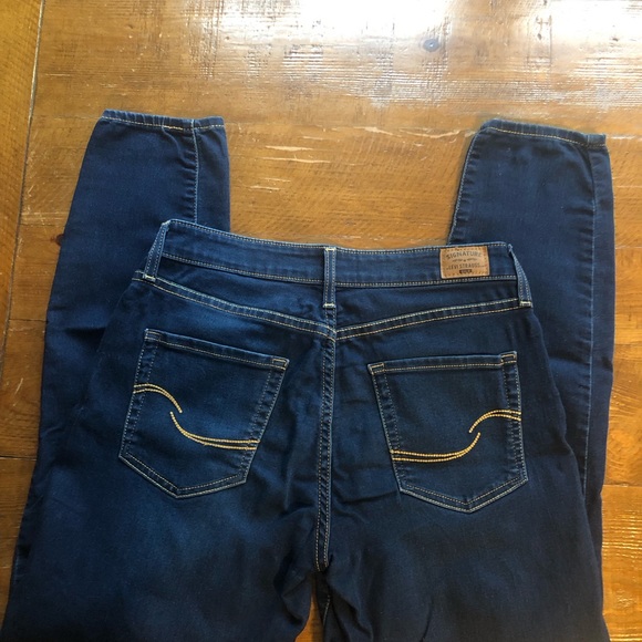 Levi's Signature Mid Rise Skinny Jeans - Picture 3 of 7